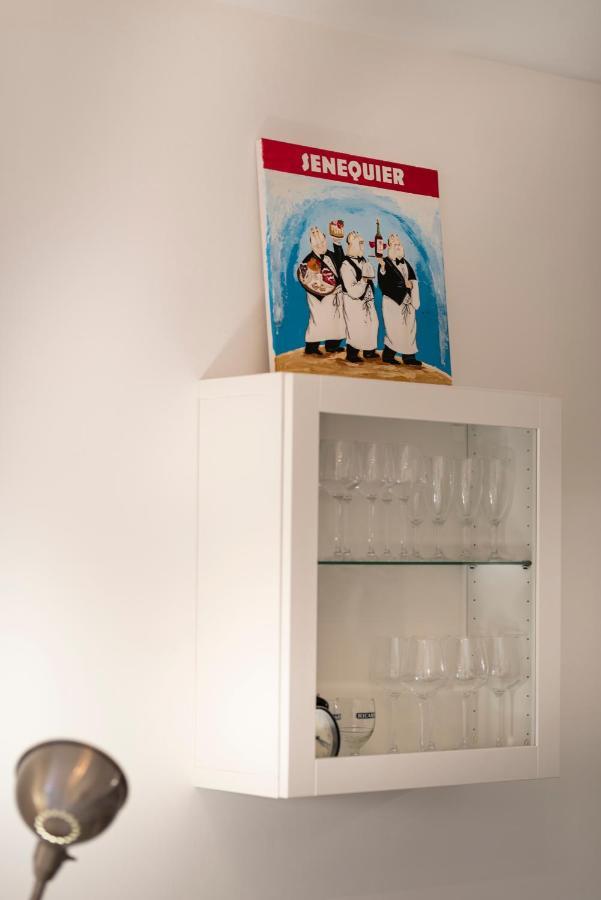 Appartement 2 Pieces Au Calme Proche Martinez Avec Parking Prive Cannes Kültér fotó