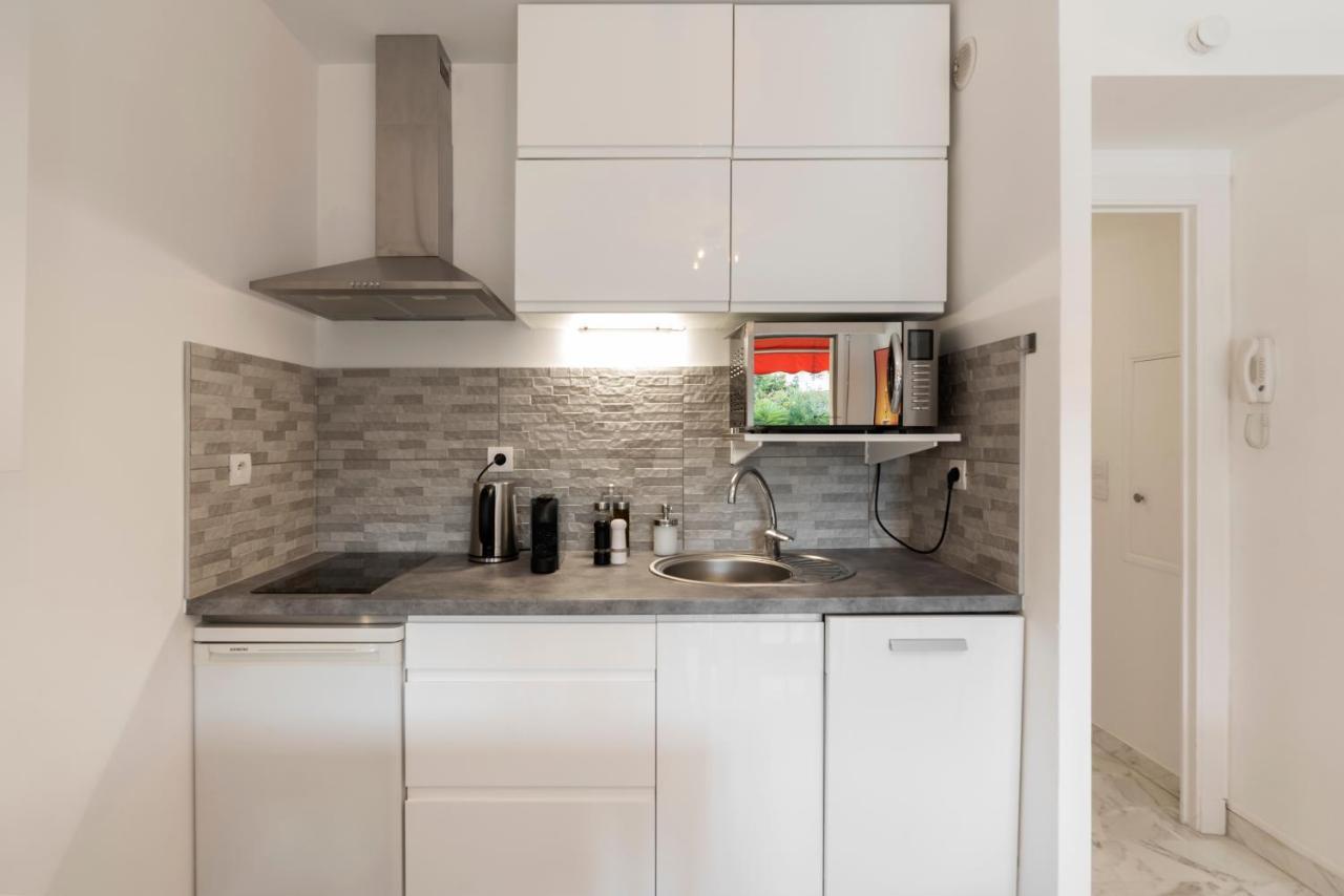 Appartement 2 Pieces Au Calme Proche Martinez Avec Parking Prive Cannes Kültér fotó